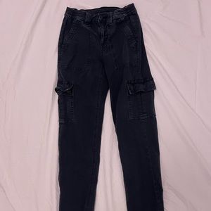 American Eagle Trendy Black Cargo Pants w/ Real Pockets Size 000
